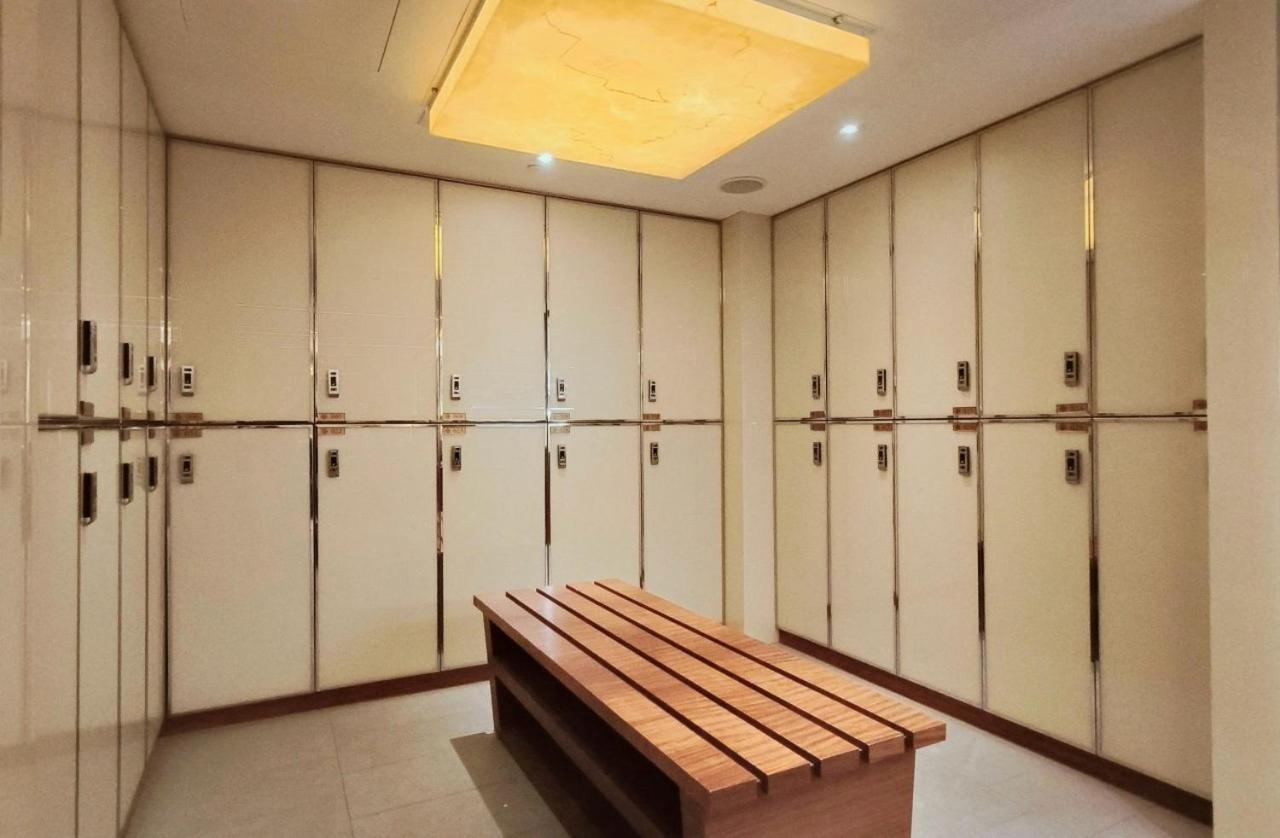 S Aura Hotel Тайпей Екстериор снимка