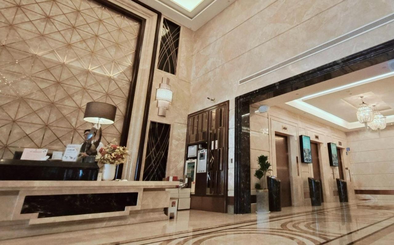 S Aura Hotel Тайпей Екстериор снимка