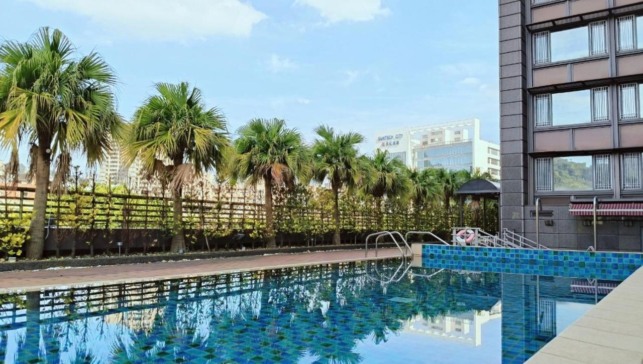 S Aura Hotel Тайпей Екстериор снимка